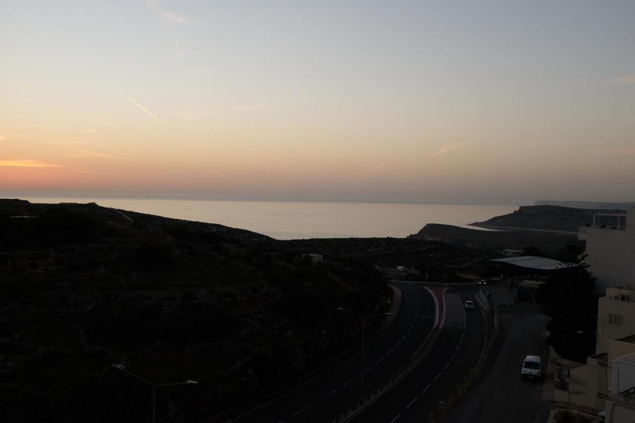 Sunset And Seaview Apartment -Brand New Mellieha Exterior foto